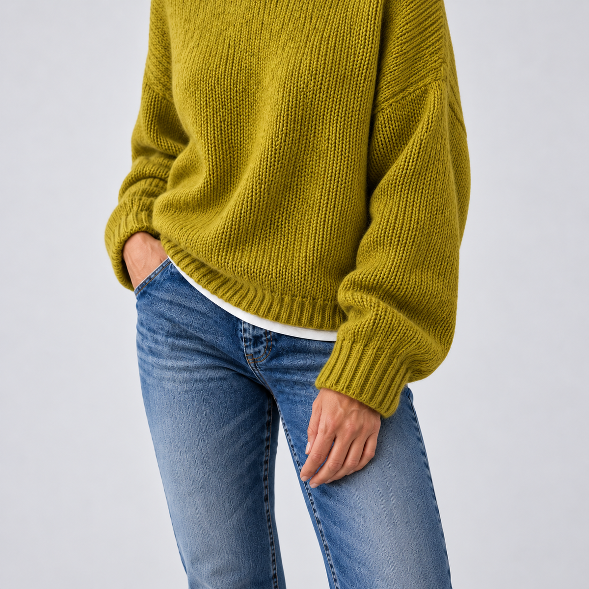 Suéter Feminino Oversized Decote Barco Brienne — imagem 5