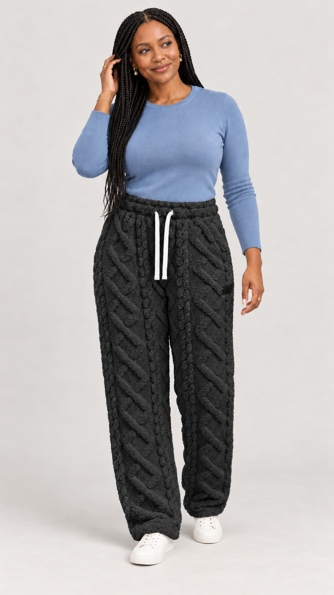 Alina Loungehose in Preto – movimento