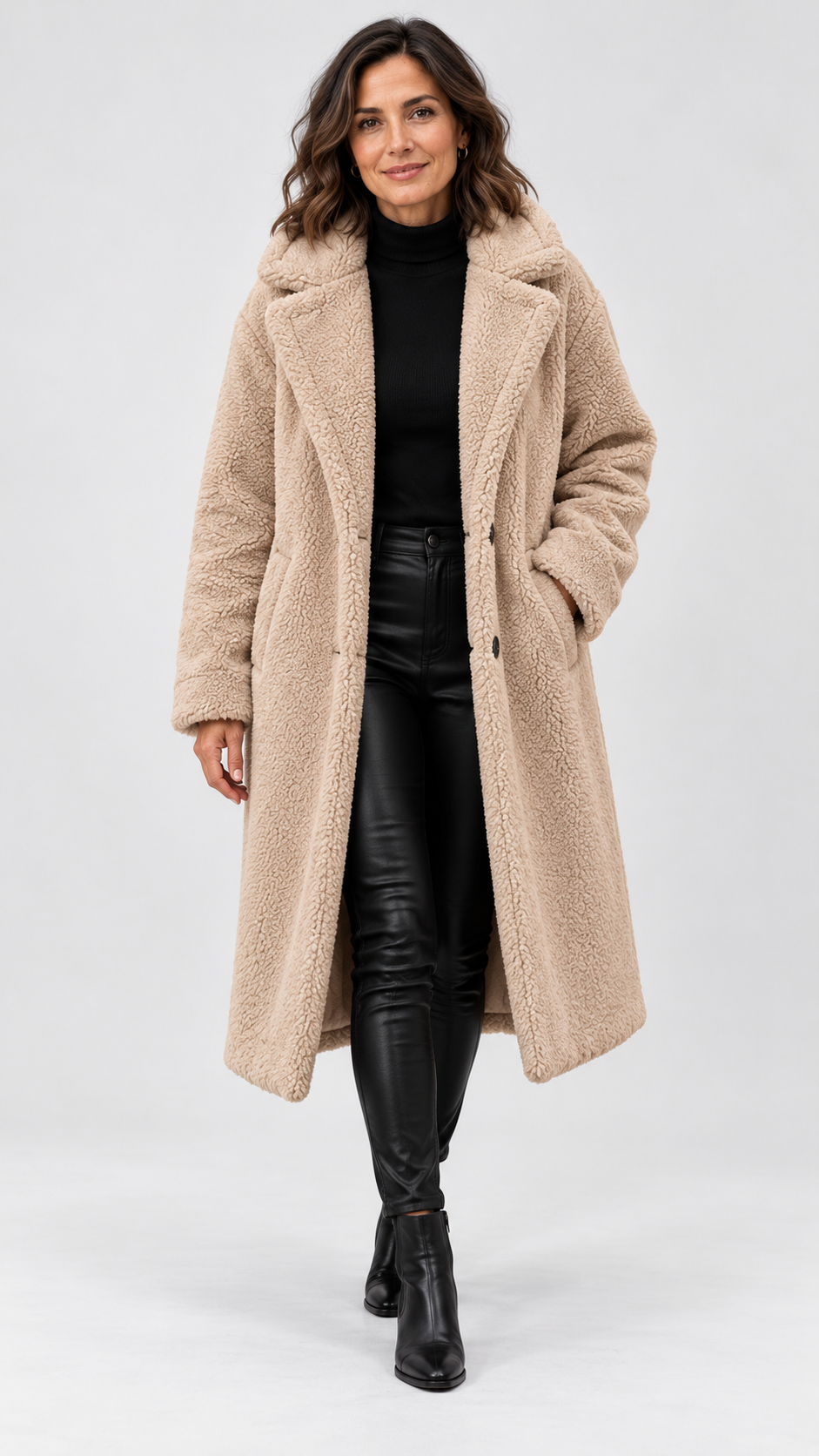 Brionyssa – Beger Teddymantel, Vista frontal