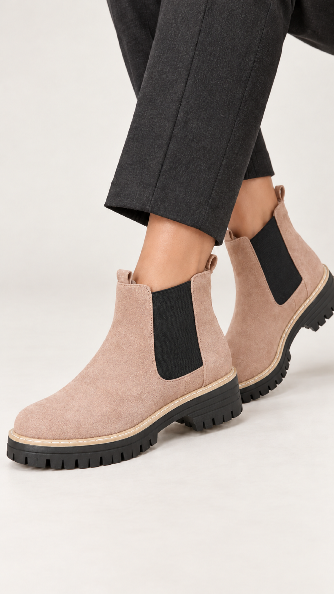 Chelsea-Botas – Apricot – Am Fuß
