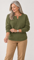 Faylinn Henley-Strickpullover in Verde-oliva – Detalhes do tricô