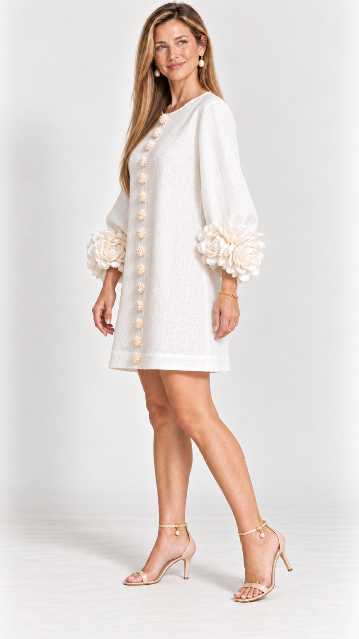 Florina Minikleid mit Blütendetails – Off White – Vista 4
