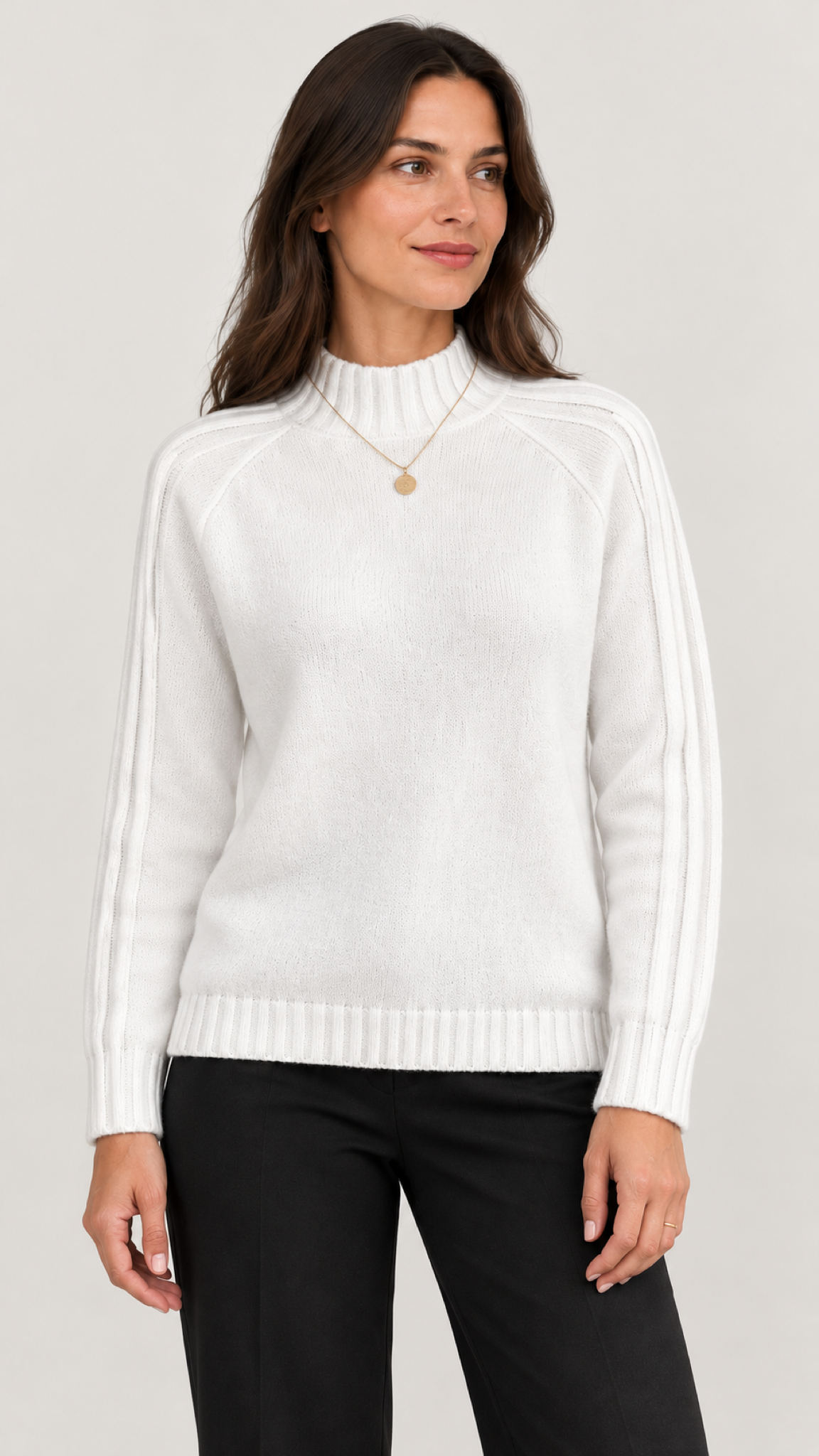 Hannah in Branco – 01-principal