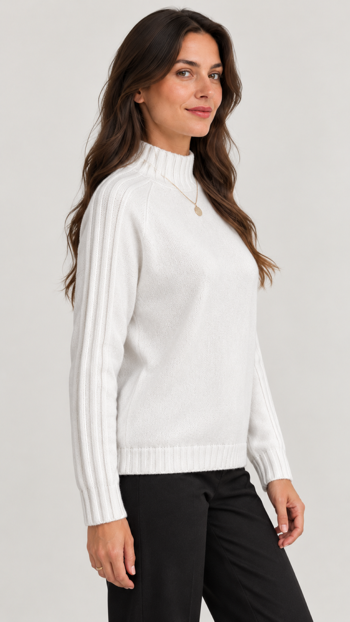 Hannah in Branco – 03-lateral