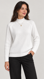 Hannah in Branco – 05-pose