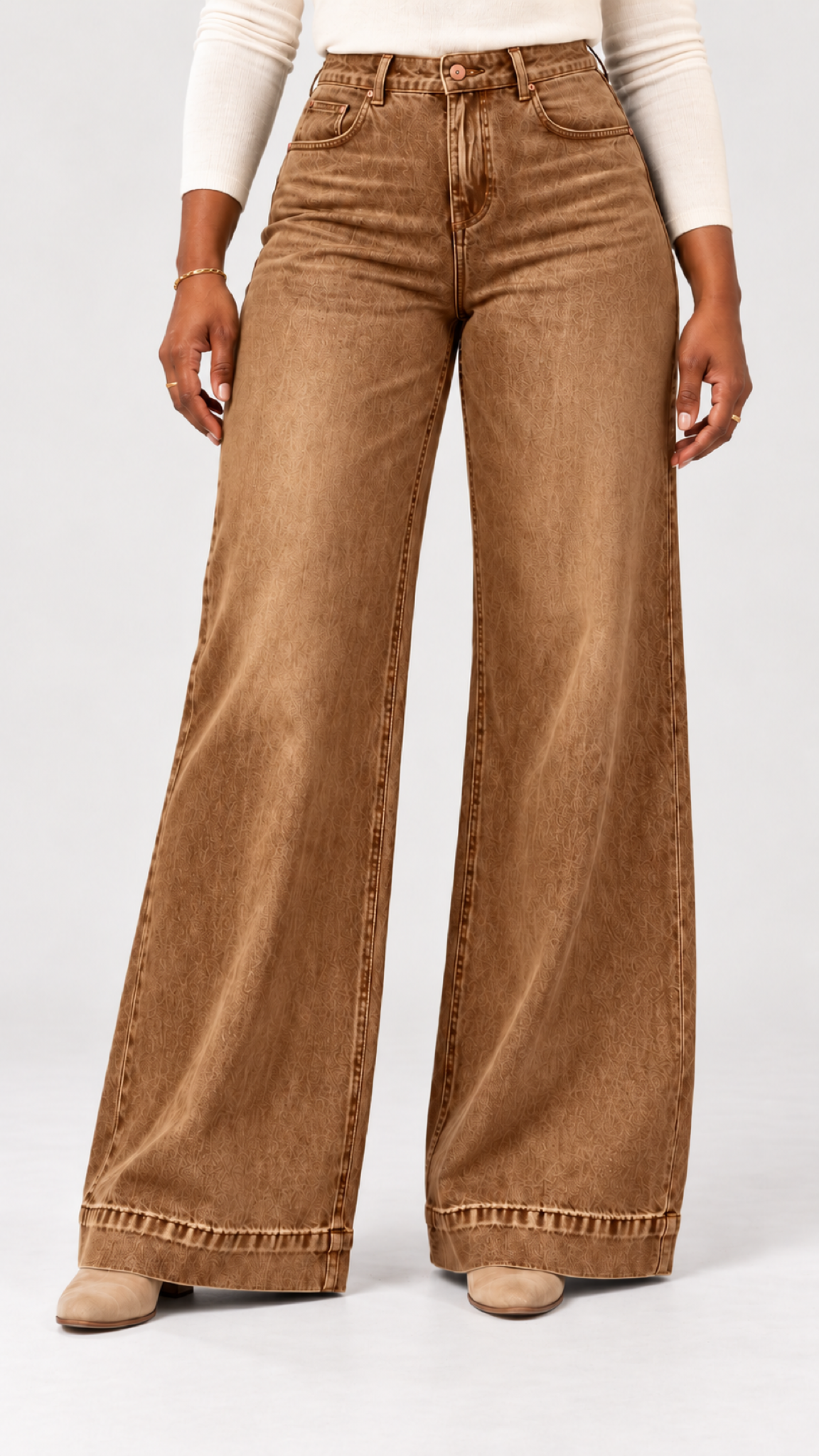 Wide-Leg Jeans in Marrom-escuro – capa
